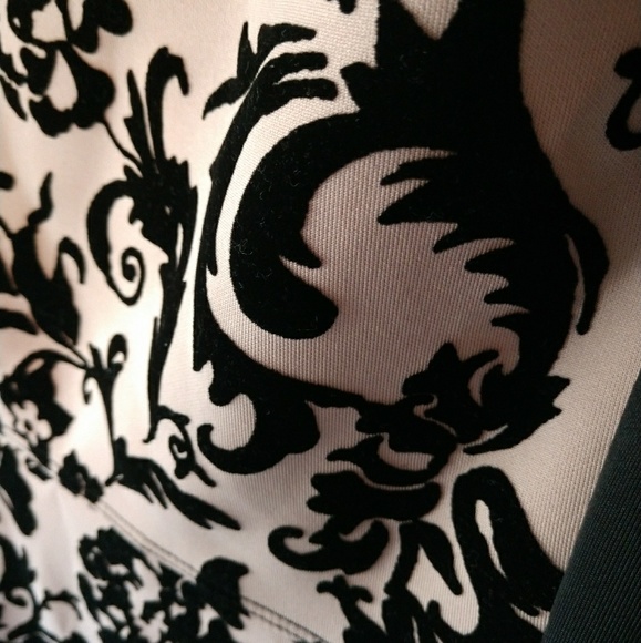 Enfocus Studio Figure-Flattering 360 - Picture 2 of 3